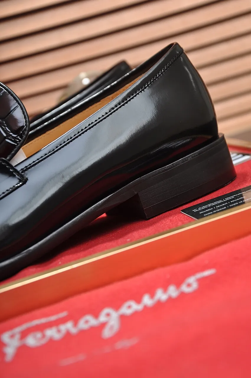 Men's shoes 💰500💶[Ferragamo/Ferragamo] The latest model from the counter. Original imported high-quality cowhide with open sides + imported 🐂 cowhide lining, original luxury metal buckle + original combination outsole. Comparative and stress-free 38--45 (customized for 45)